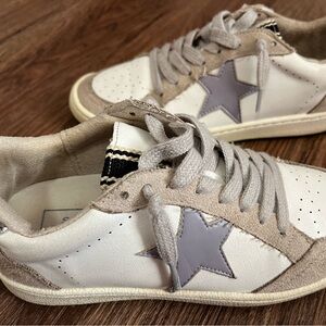 ShuShop Kids' Star Sneakers - White and Tan